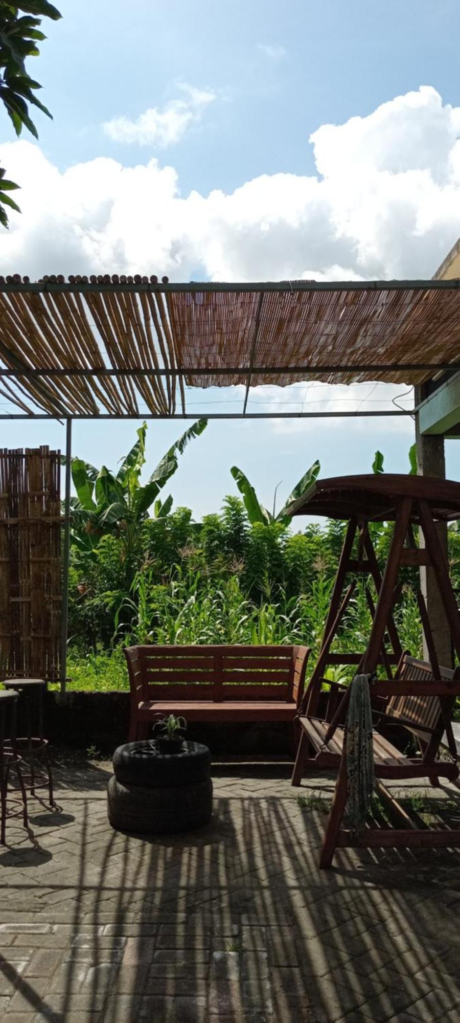La Belle Vie Homestay Banyuwangi  Esterno foto